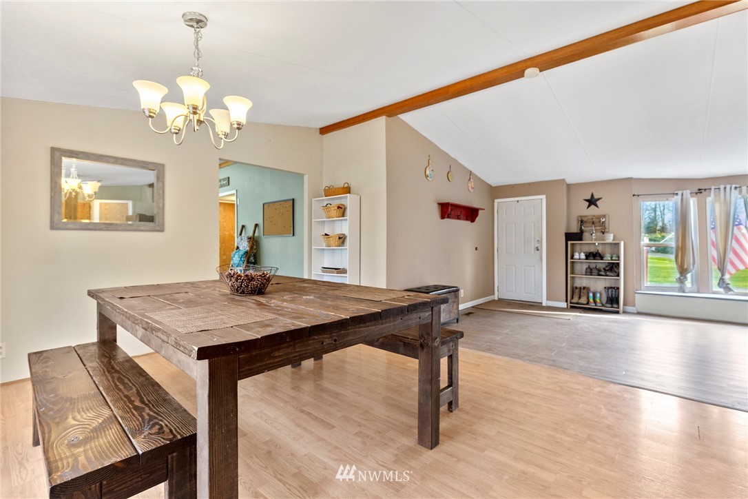 2680 H Street Road Blaine, WA 98230 - Photo 10 of 38