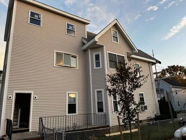 $4,250 | 13 Edward Street, Unit 2, Medford, MA 02155