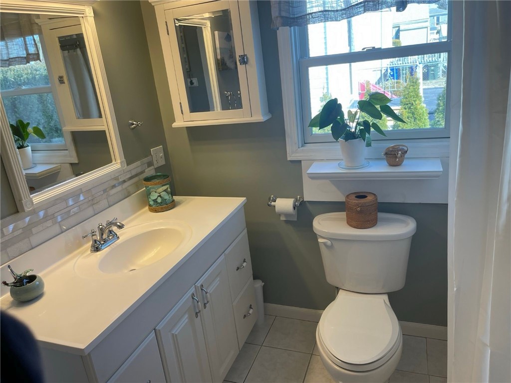 4 Bayview Avenue, Unit 2 Bristol, RI 02809 - Photo 16 of 22