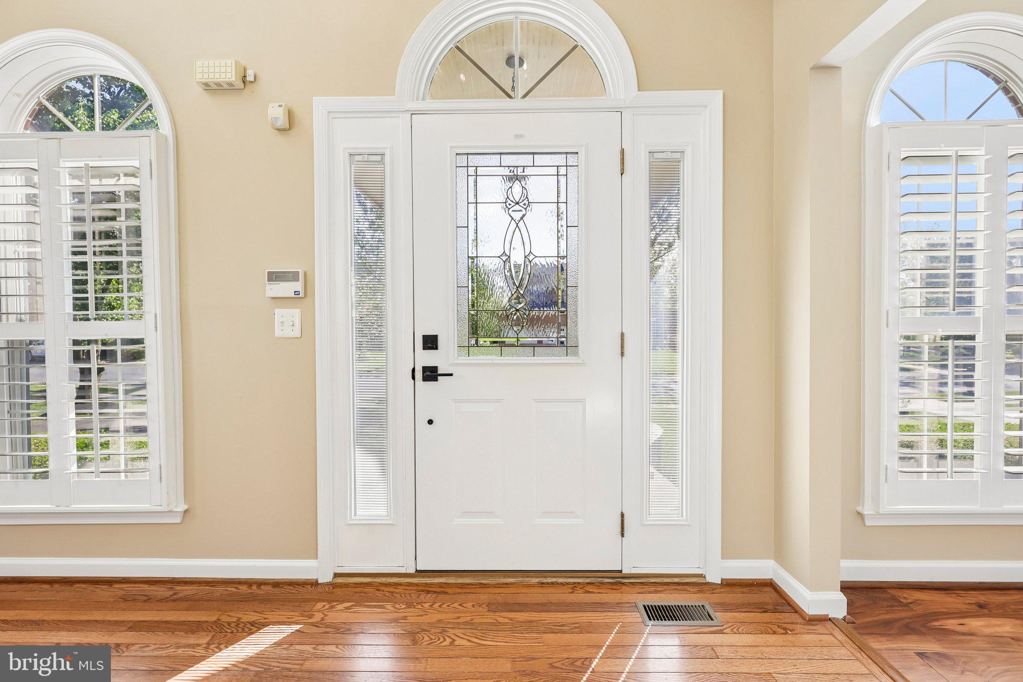 20547 Courier Ridge Place Ashburn, VA 20147 - Photo 7 of 76