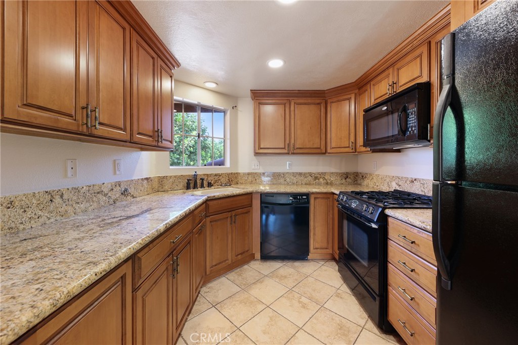 14 Abrigo Rancho Santa Margarita, CA 92688 - Photo 18 of 40