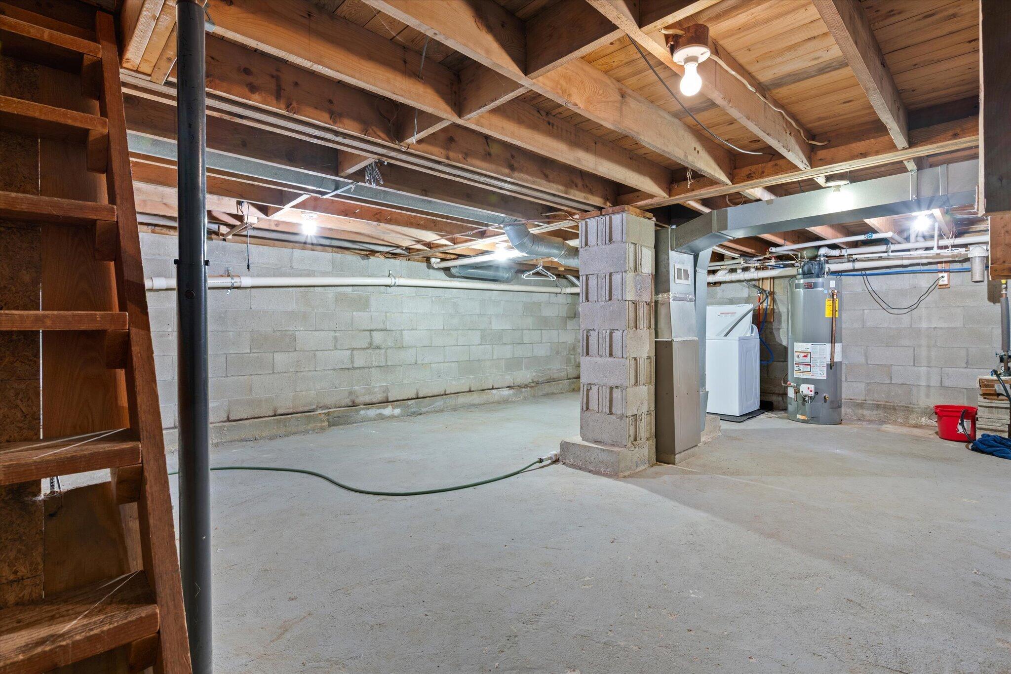 1492 River Road Bucksport, ME 04416 - Photo 29 of 48 25-Basement