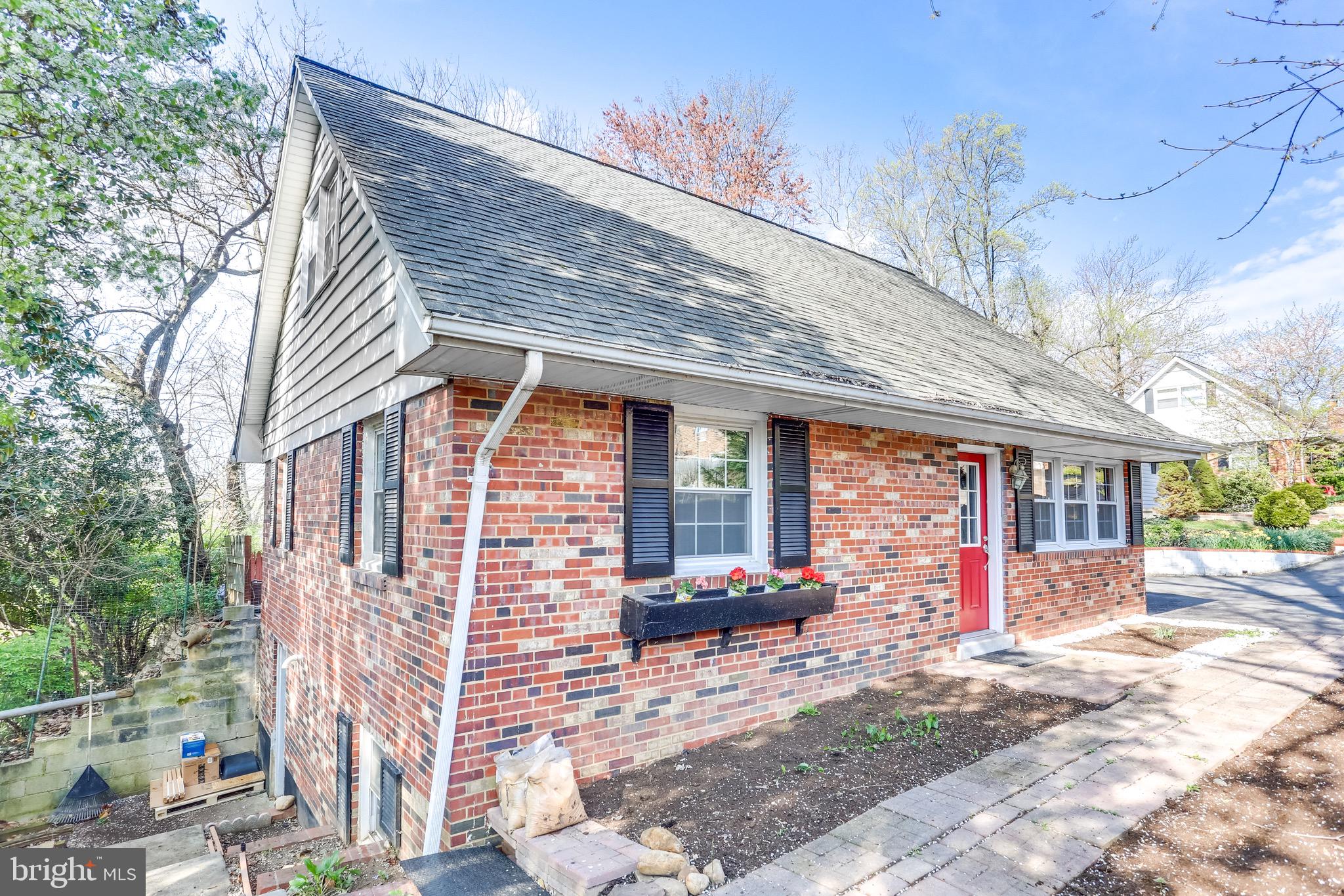 3221 South Glebe Road Arlington, VA 22202 - Photo 3 of 42