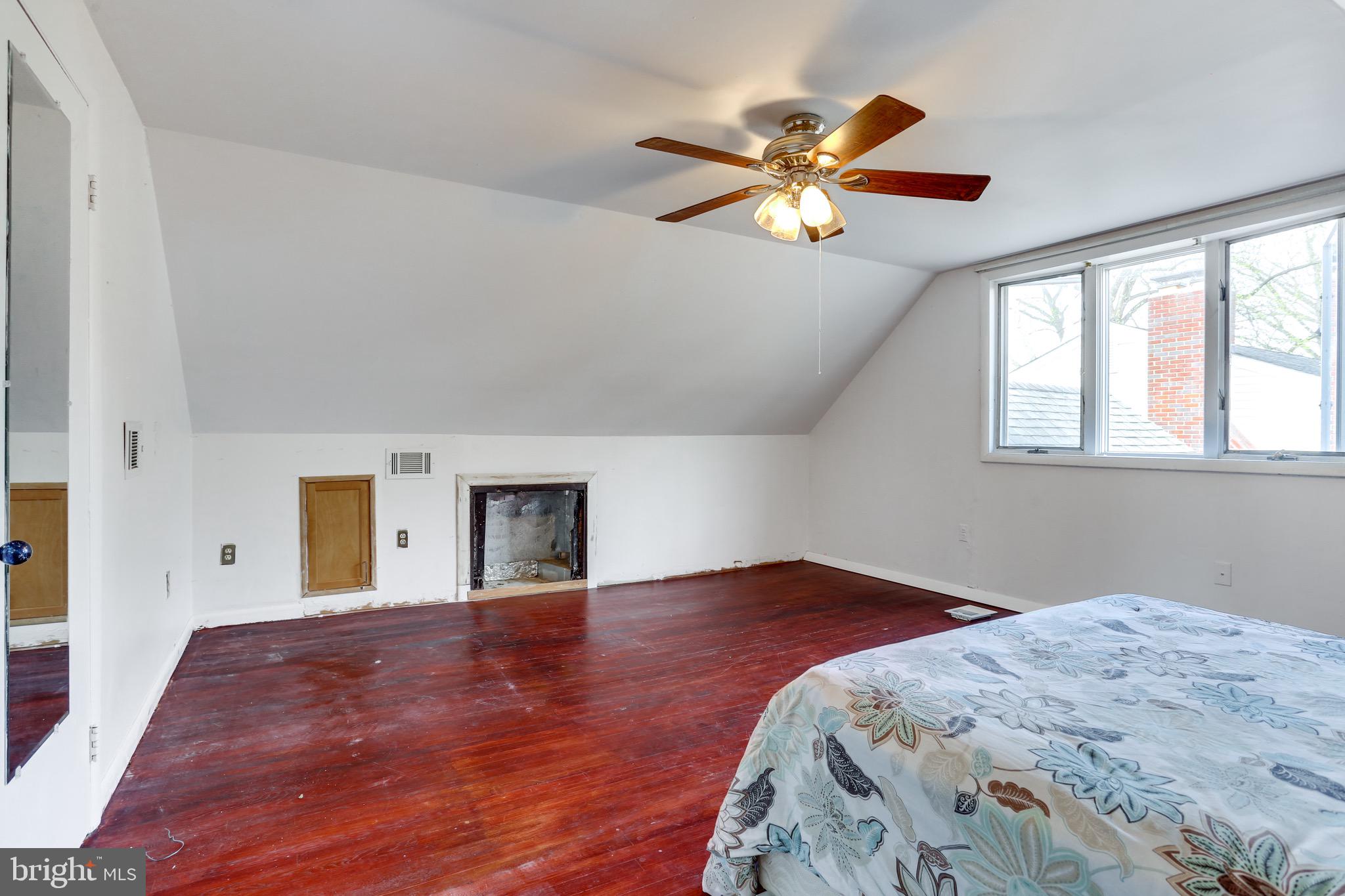 3221 South Glebe Road Arlington, VA 22202 - Photo 33 of 42 bedroom #3 upper floor