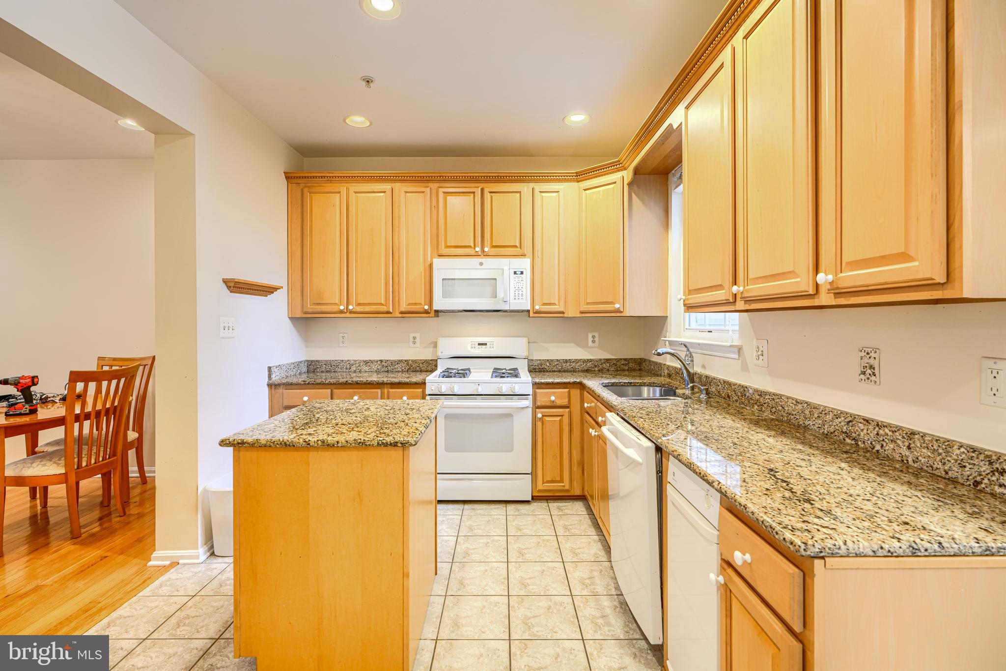 175 Tilden Way, Unit 175 Edgewater, MD 21037 - Photo 5 of 28