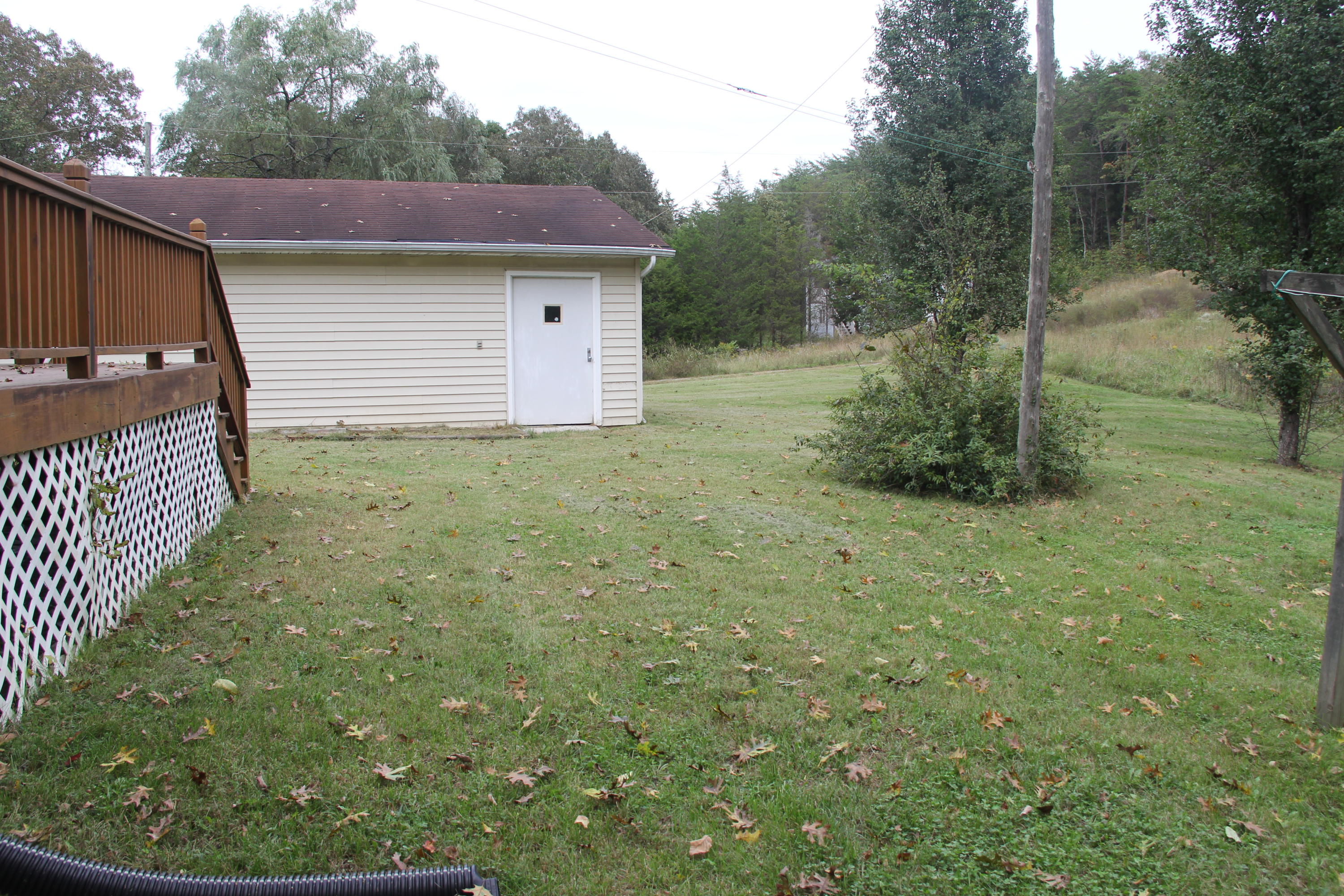 1035 Raccoon Valley Road Maynardville, TN 37807 - Photo 15 of 17 Backyard