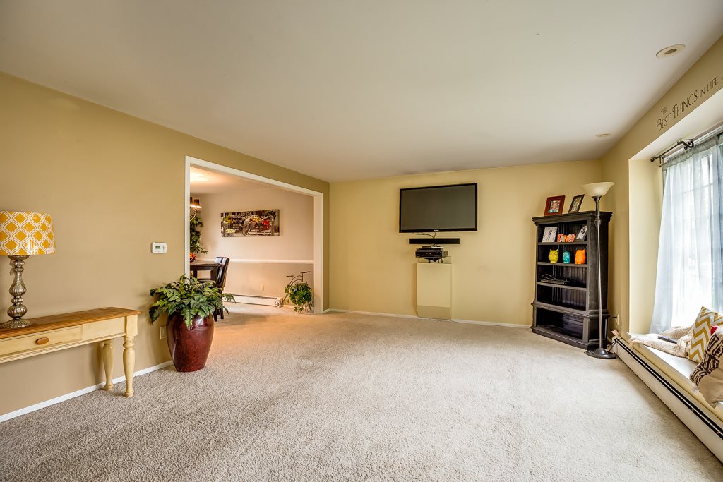 7433 Hope Farm Road Fort Wayne, IN 46815 - Photo 8 of 34 Gallery Image 8