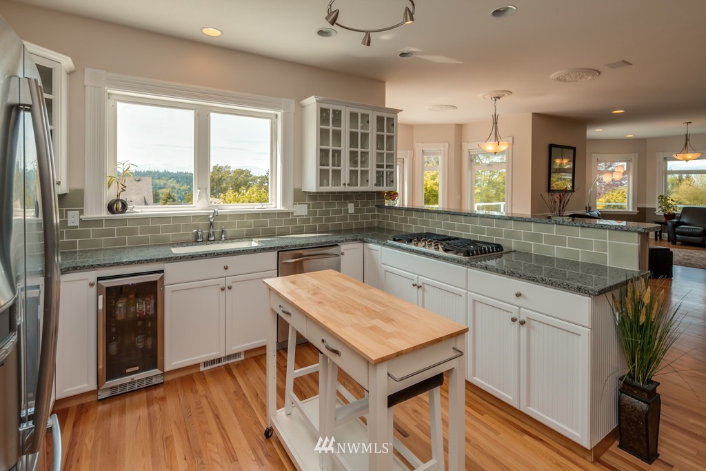 731 Racine Street Bellingham, WA 98229 - Photo 8 of 25 Gallery Image 8