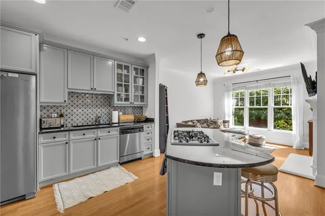 $449,000 | 825 Highland Lane Northeast, Unit 1207, Atlanta, GA 30306