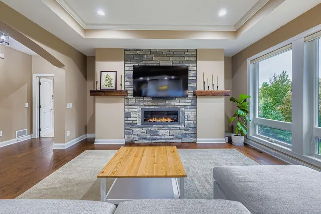 $999,900 | 5676 Garden Drive, Woodbury, MN 55129