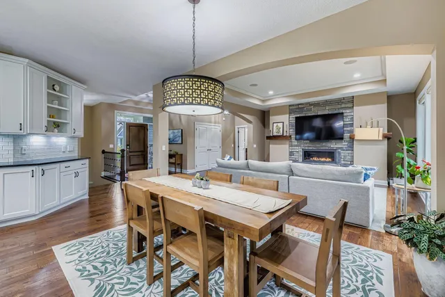 $999,900 | 5676 Garden Drive, Woodbury, MN 55129