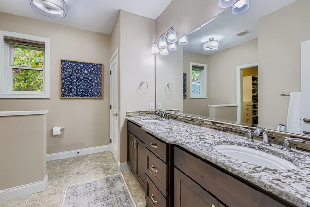 $999,900 | 5676 Garden Drive, Woodbury, MN 55129