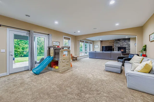 $999,900 | 5676 Garden Drive, Woodbury, MN 55129