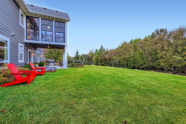 $999,900 | 5676 Garden Drive, Woodbury, MN 55129