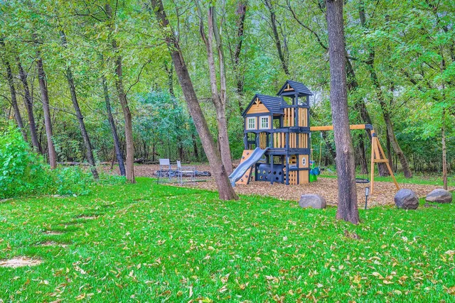 $999,900 | 5676 Garden Drive, Woodbury, MN 55129