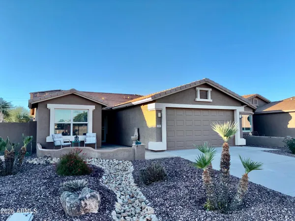 $2,100 | 3189 East Hazeltine Way, Chandler, AZ 85249