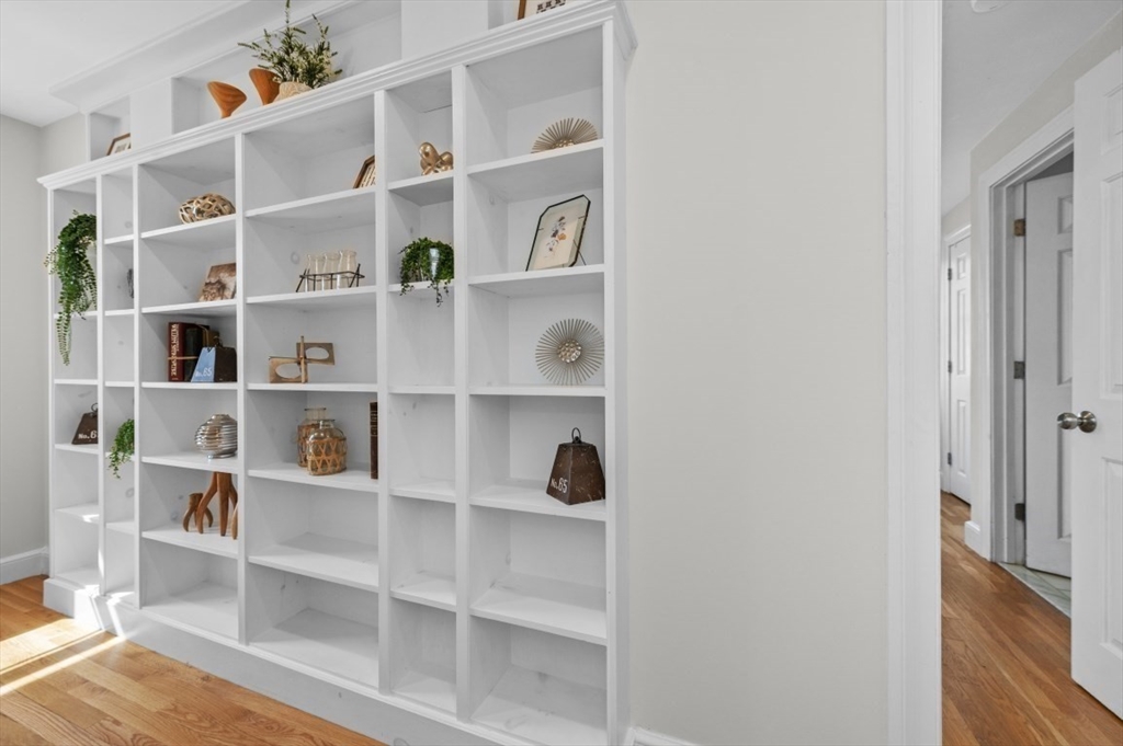 427 Appleton Street Arlington, MA 02476 - Photo 17 of 37