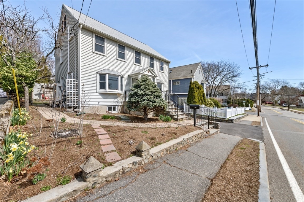 427 Appleton Street Arlington, MA 02476 - Photo 2 of 37