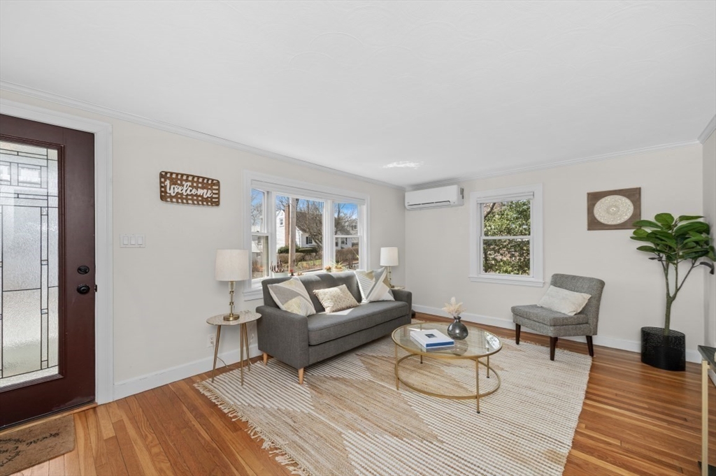 427 Appleton Street Arlington, MA 02476 - Photo 5 of 37