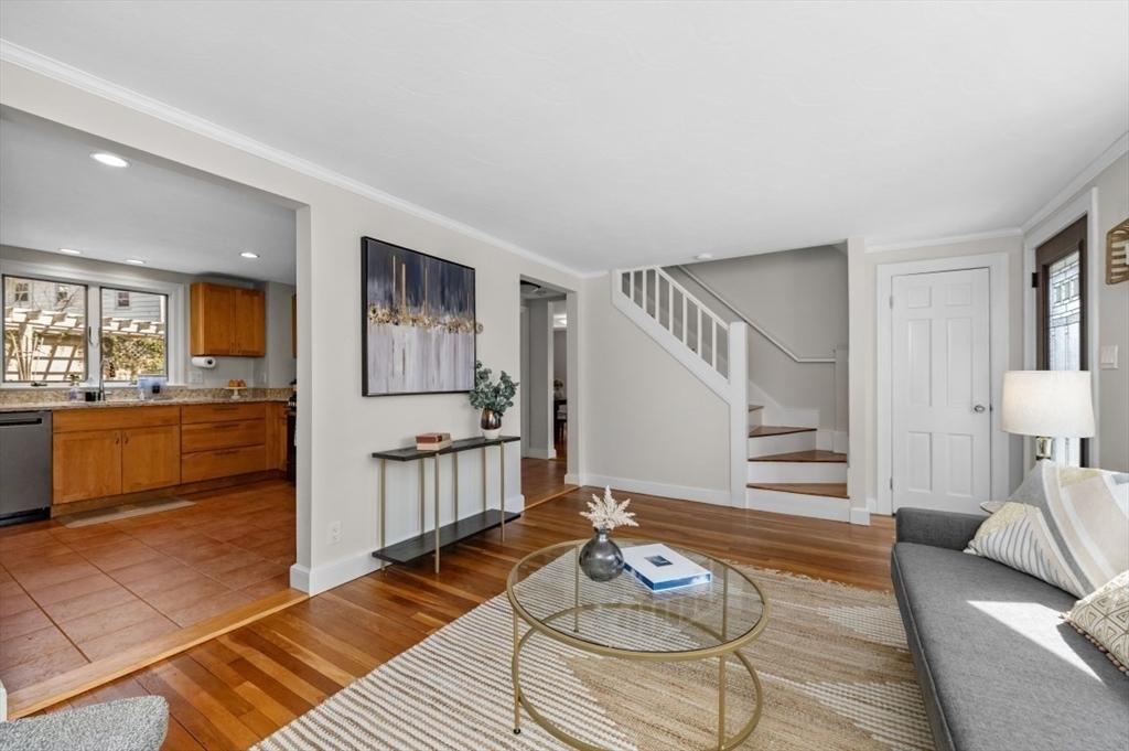 427 Appleton Street Arlington, MA 02476 - Photo 6 of 37