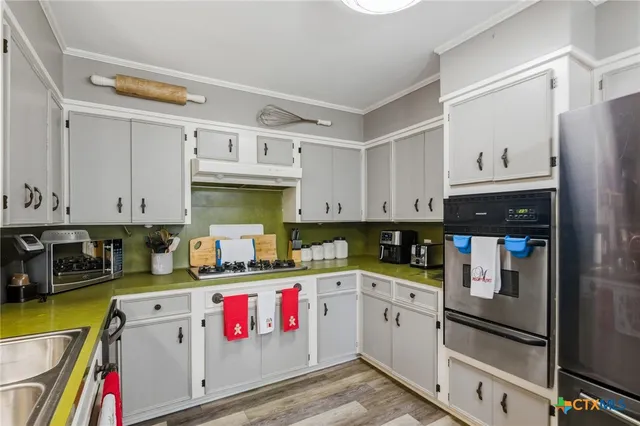 $289,900 | 403 Salisbury Lane, Victoria, TX 77904