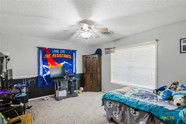 $289,900 | 403 Salisbury Lane, Victoria, TX 77904