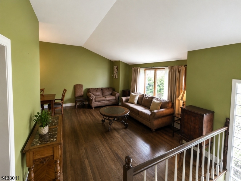 63 Martin Road Livingston, NJ 07039 - Photo 3 of 19