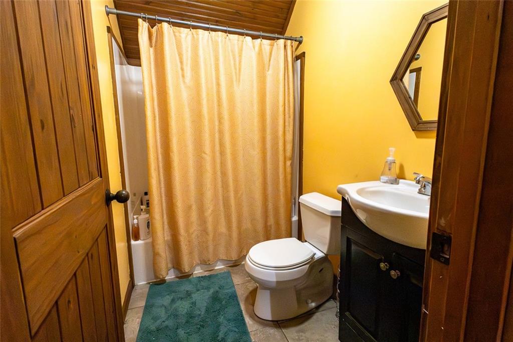 28784 East 1300th Road Garnett, KS 66032 - Photo 21 of 39