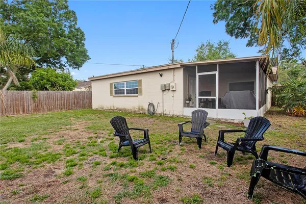 $2,950 | 4215 West Bay Vista Avenue, Tampa, FL 33611