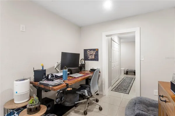 $2,950 | 4215 West Bay Vista Avenue, Tampa, FL 33611