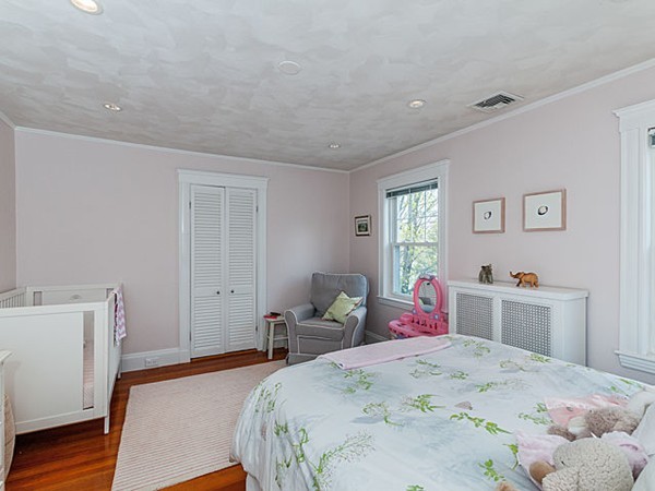 481 Chestnut Street Needham, MA 02492 - Photo 16 of 28 Gallery Image 16