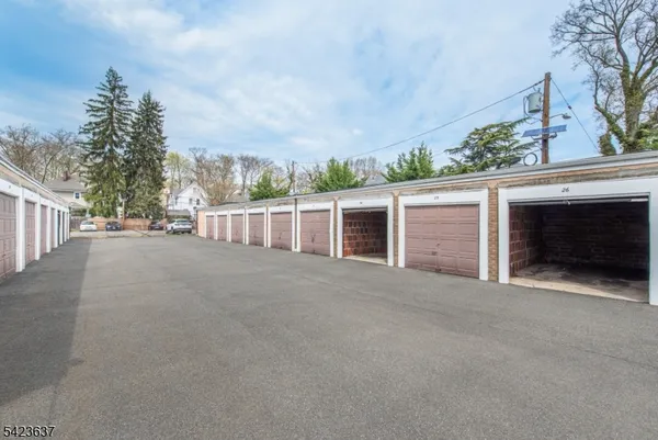 $325,000 | 55 Park Avenue, Unit 26, Bloomfield, NJ 07003