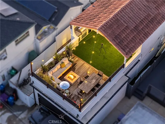 a view of an outdoor sitting area