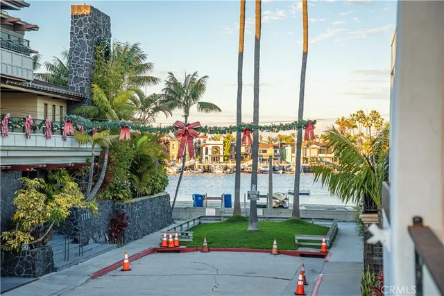 $2,195,000 | 32 56th Place, Long Beach, CA 90803