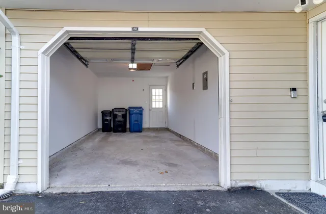 a view of a garage