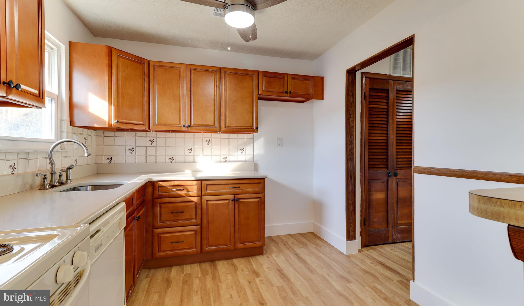 1 Whitecap Way Brick, NJ 08723 - Photo 7 of 23