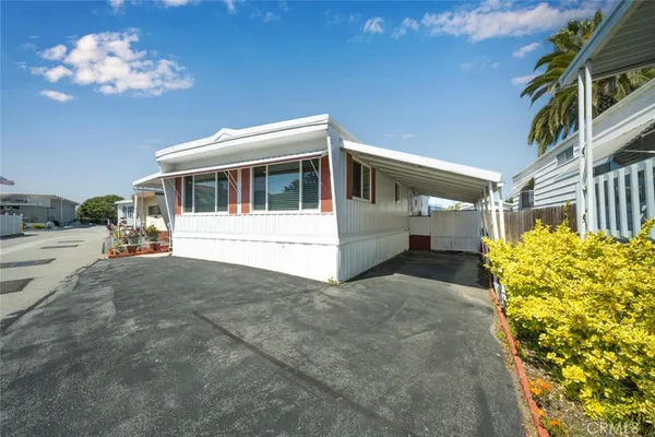 $225,000 | 6229 East Golden Sands Drive, Unit 193, Long Beach, CA 90803