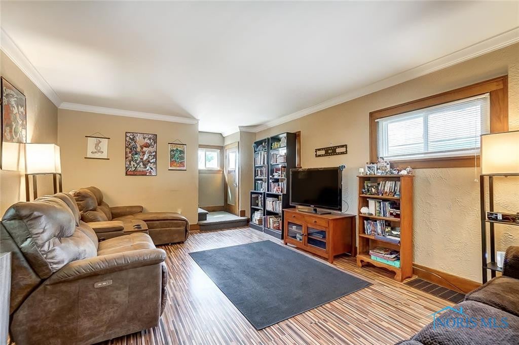 519 Cloverdale Road Toledo, OH 43612 - Photo 10 of 47 Gallery Image 10