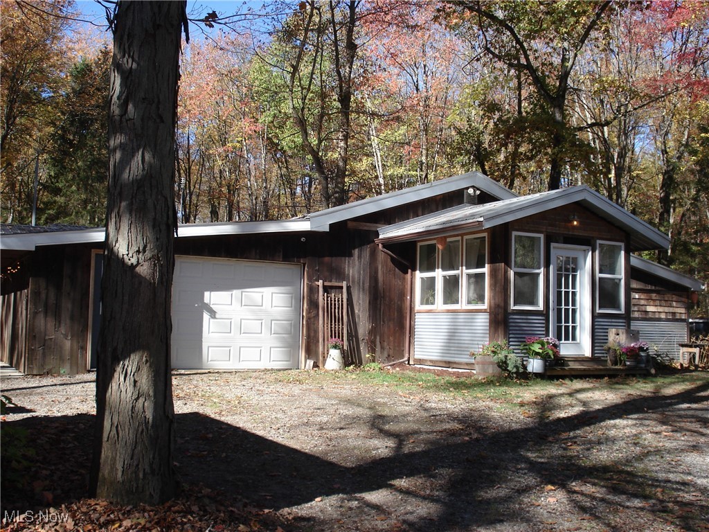 627 State Line Road Pierpont, OH 44082 - Photo 1 of 34