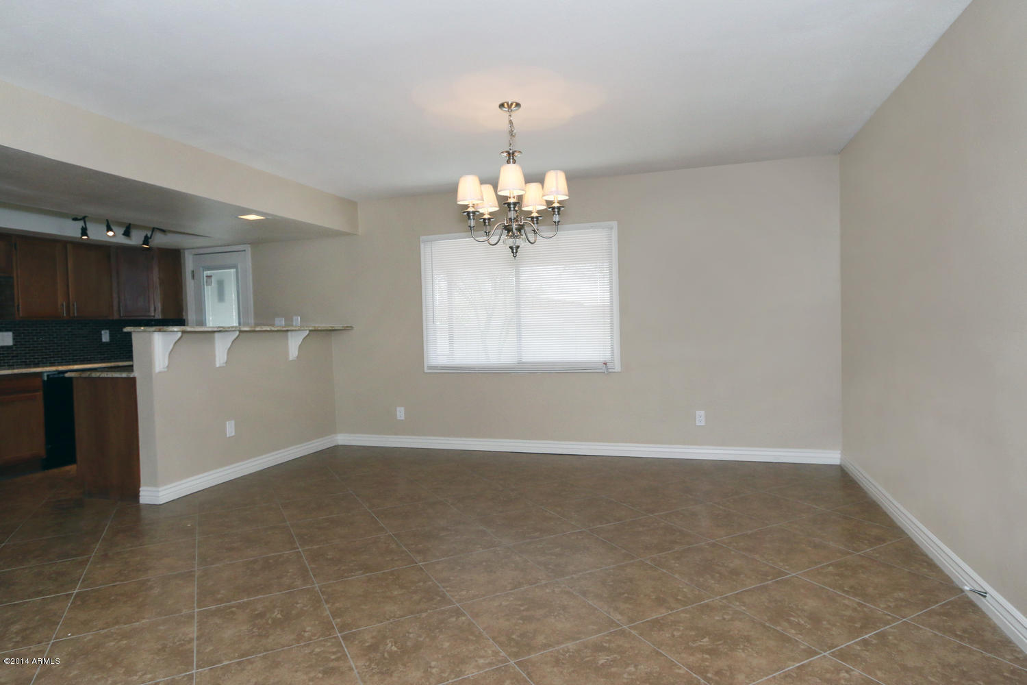 3907 West Bethany Home Road Phoenix, AZ 85019 - Photo 8 of 17 3907 W Bethany Home Phoenix AZ-large-008