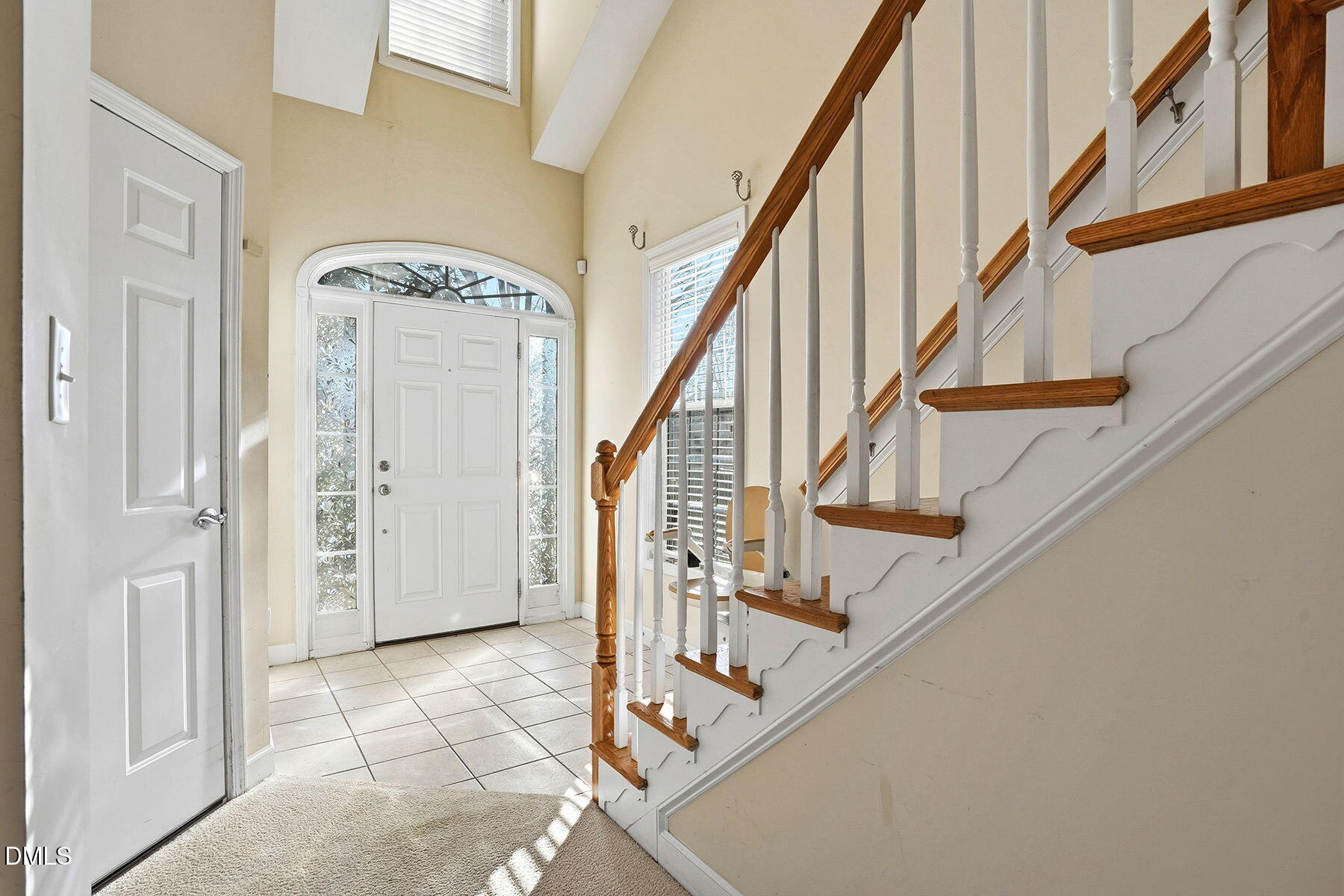 823 Swan Neck Lane Raleigh, NC 27615 - Photo 3 of 37 Entry