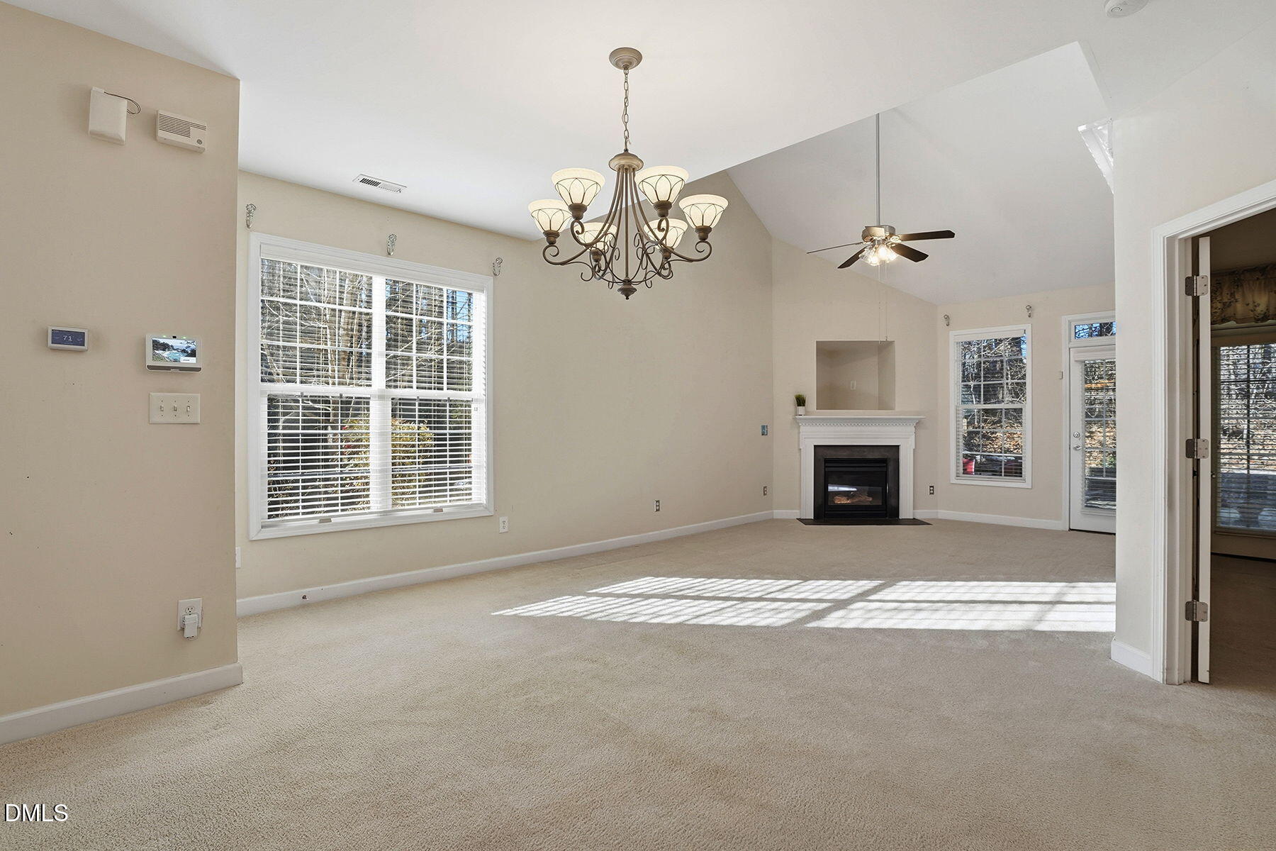 823 Swan Neck Lane Raleigh, NC 27615 - Photo 7 of 35 Dining Living