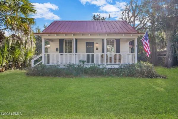 $2,600 | 1104 Greene Street, Beaufort, SC 29902