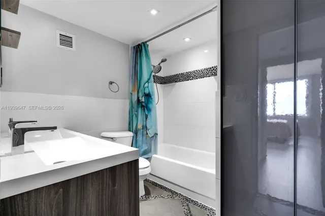 $3,100 | 1200 West Avenue, Unit 910, Miami Beach, FL 33139