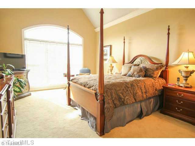2093 Rossmore Road Clemmons, NC 27012 - Photo 9 of 16 Master Bedroom.