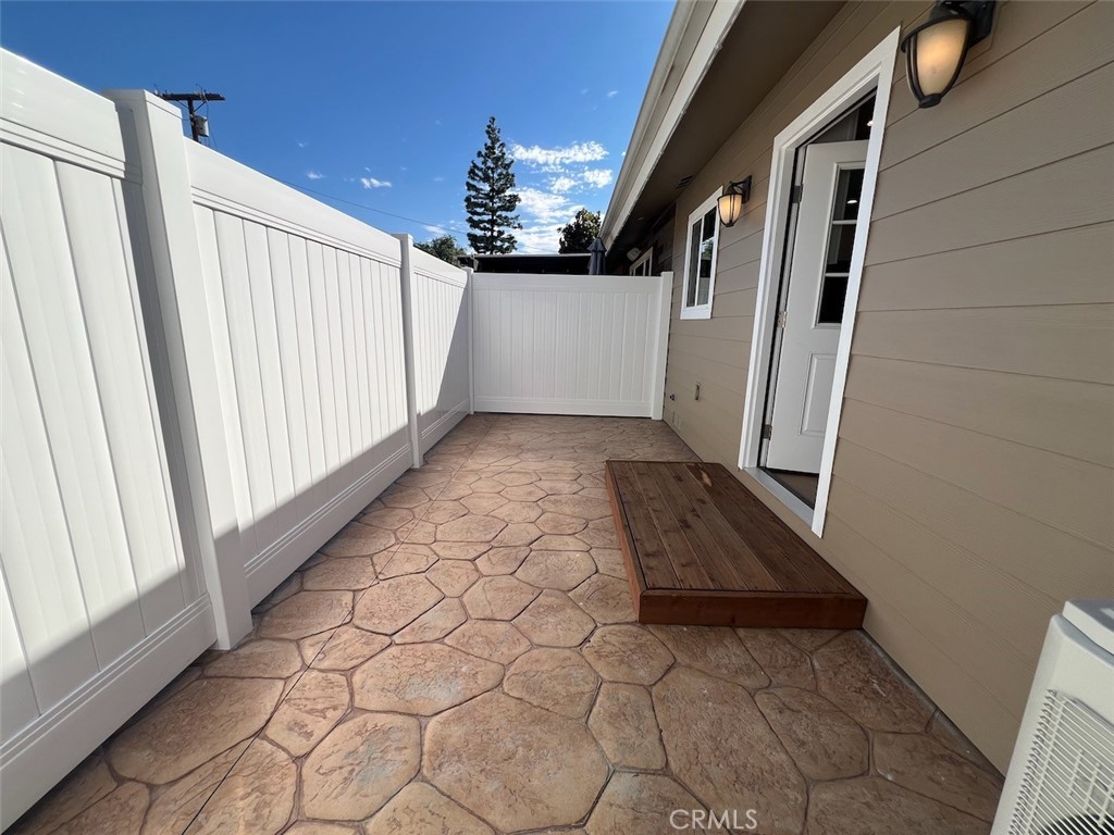 10908 Canby Avenue Porter Ranch, CA 91326 - Photo 2 of 26