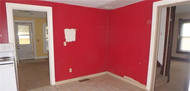 $99,900 | 207 1st Street, Winchester, KS 66097