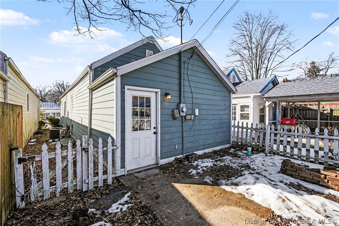 920 West Main Street Madison, IN 47250 - Photo 24 of 25