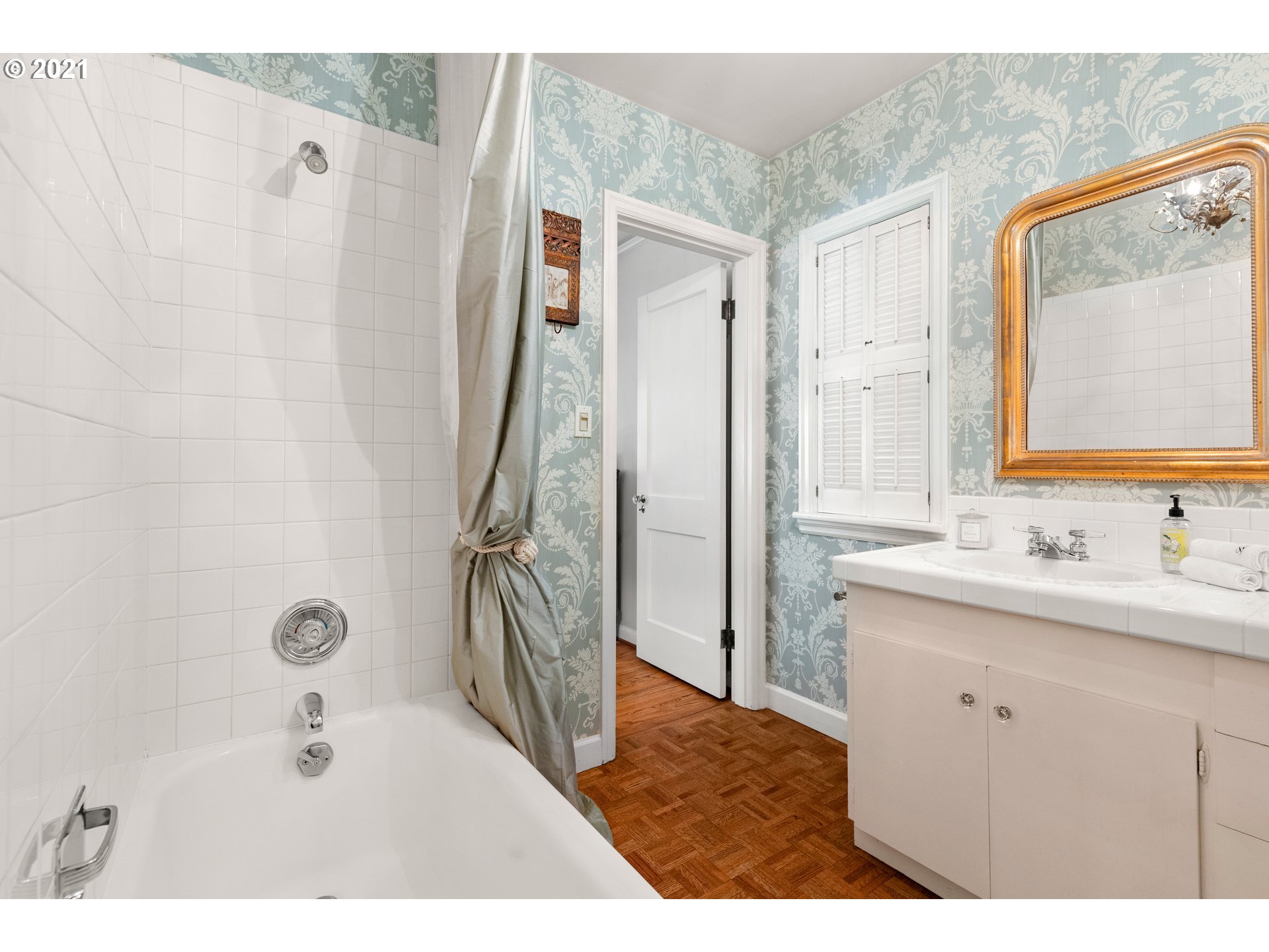 491 Country Club Road Lake Oswego, OR 97034 - Photo 15 of 26 Gallery Image 15