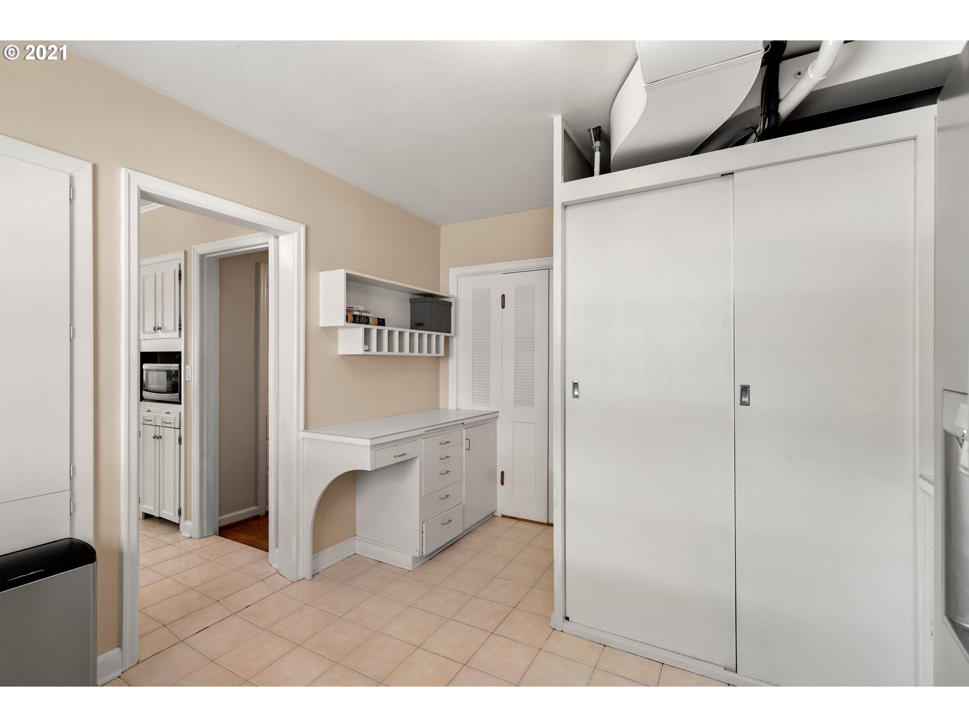 491 Country Club Road Lake Oswego, OR 97034 - Photo 16 of 26 Gallery Image 16